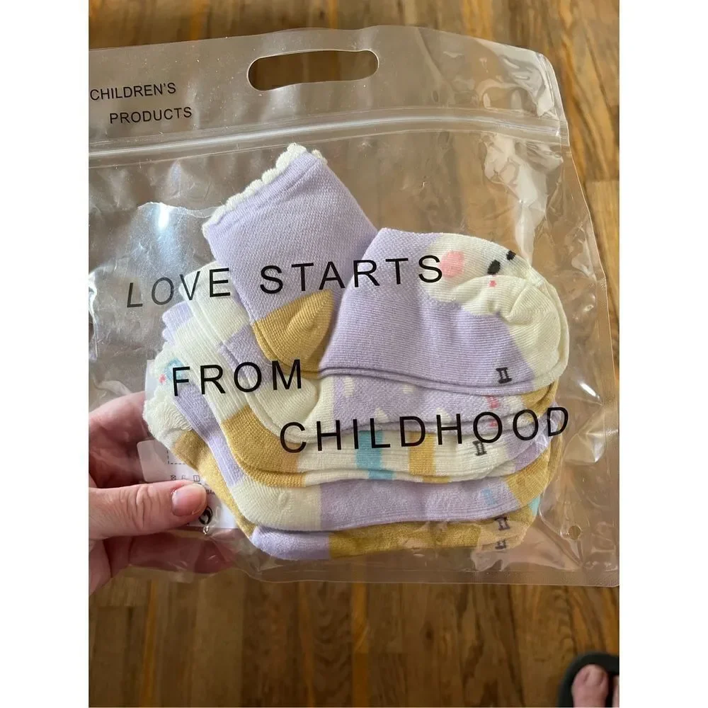 Host Pic🥰Children’s Character Socks Ages 3-5